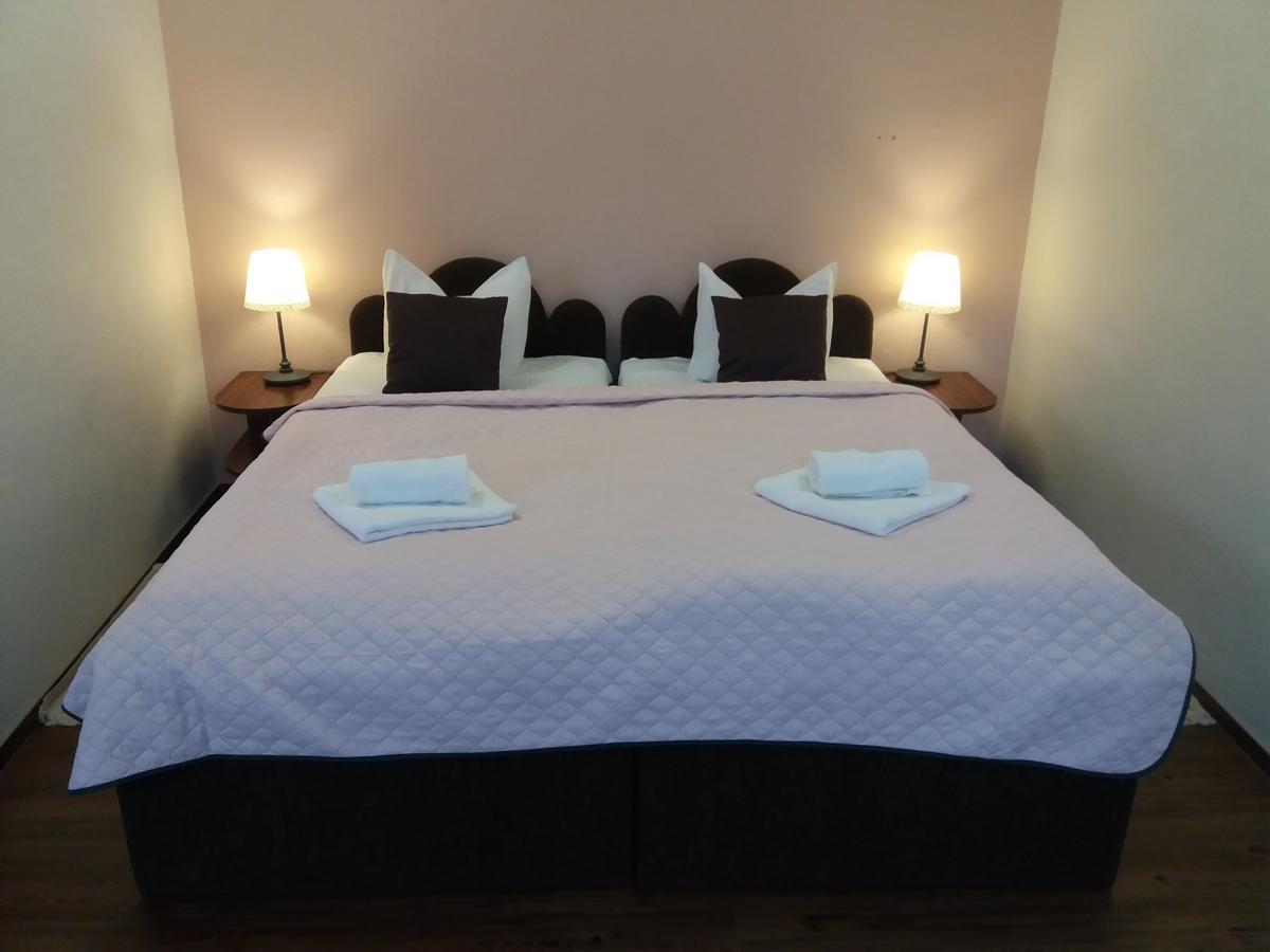 Hotel Dzban Jindrichov Ngoại thất bức ảnh
