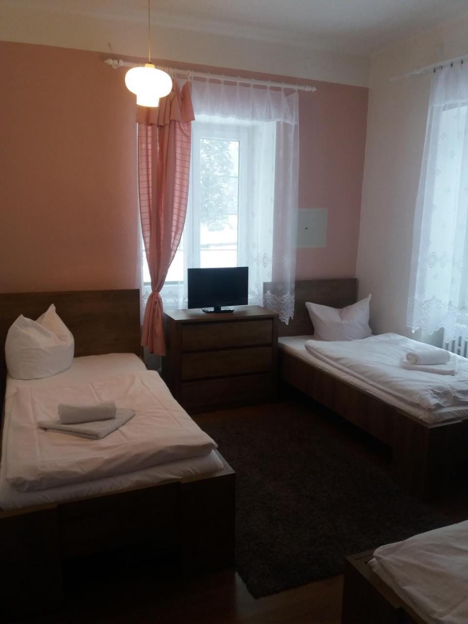 Hotel Dzban Jindrichov Ngoại thất bức ảnh