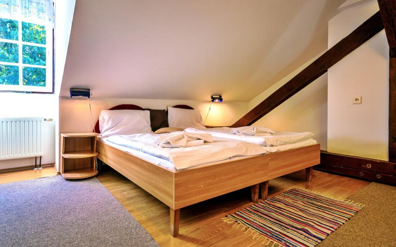 Hotel Dzban Jindrichov Ngoại thất bức ảnh